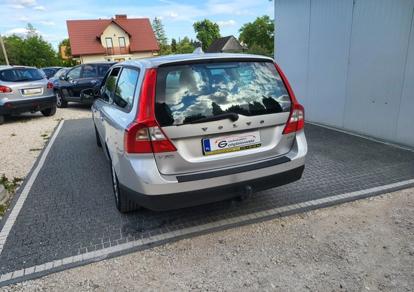 Volvo V70 cena 28500 przebieg: 235120, rok produkcji 2009 z Łańcut małe 529